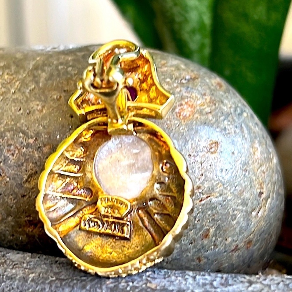 14KT SOLID GOLD PEARL/RUBY EARRINGS - OMEGA BACK 20+ grams - Picture 5 of 7